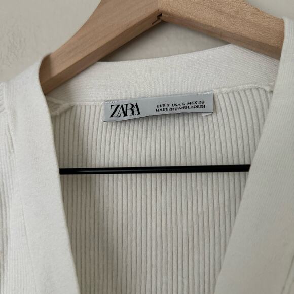 Zara Womens White Cropped Cardigan Button Front Rib Sweater Basic Top Size Small - Picture 2 of 8